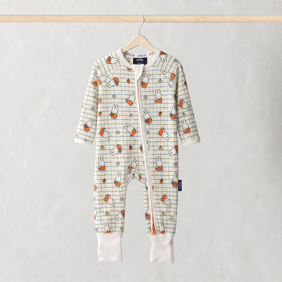 ZIPSTER x Miffy Bambusové dupačky Checkered Bloom, pohled zepředu