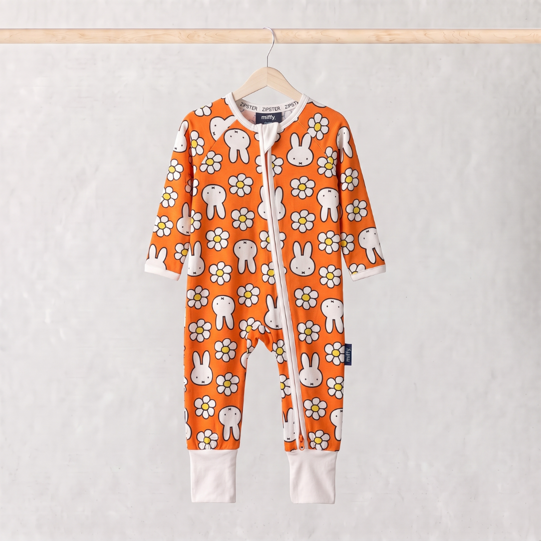 ZIPSTER x Miffy Grenouillère en bambou Daisy Days, vue de face